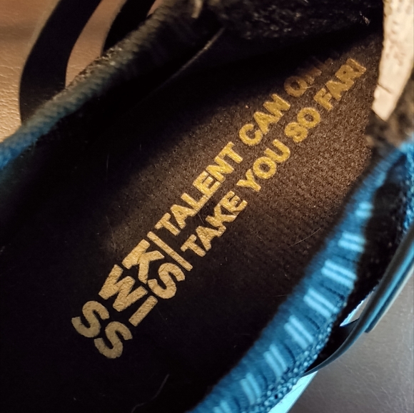 K-Swiss Womens Gen-k Manifesto Knit Sneaker - Picture 5 of 5